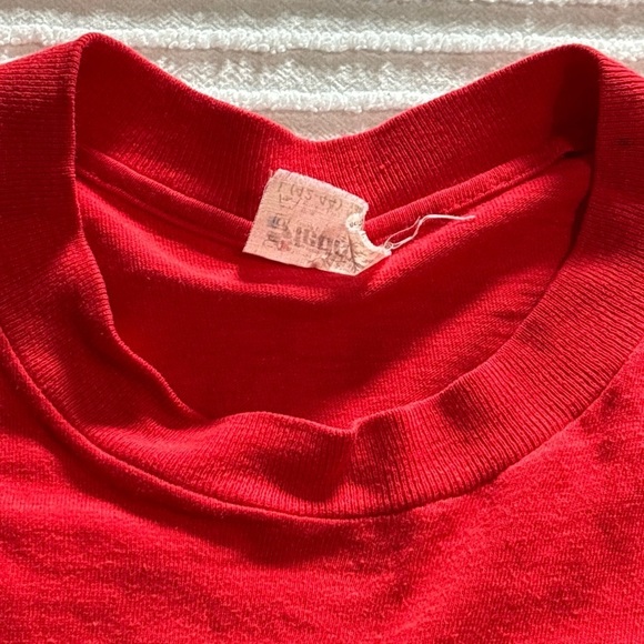 Vintage Sledmens Bert’s Surf  Shop Red T-Shirt Mens SzL(42-44) Single Stitch Y2K - Picture 7 of 10